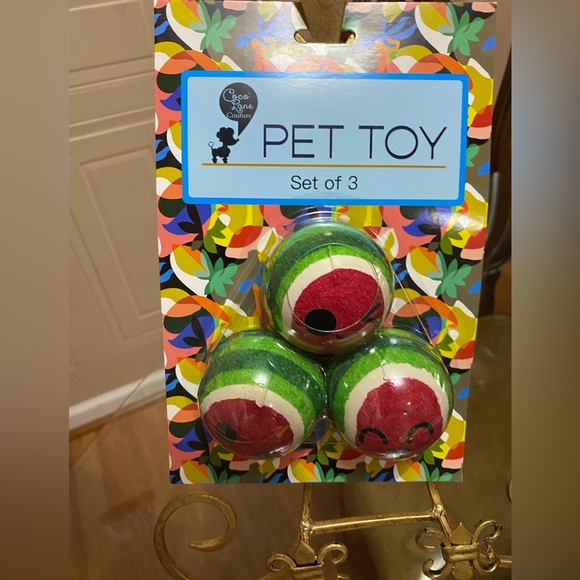 COPY - Brand New Set Of Tennis Balls For Dog. - Picture 1 of 5